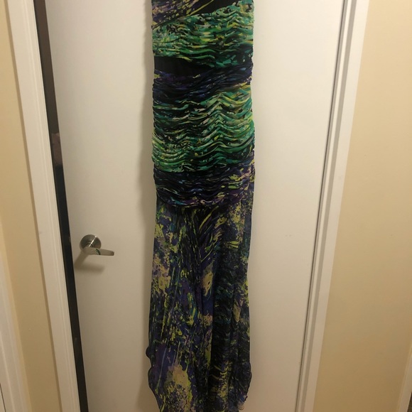 BCBG MAXAZRIA RUNWAY (M) Feminine Dress - Picture 1 of 7